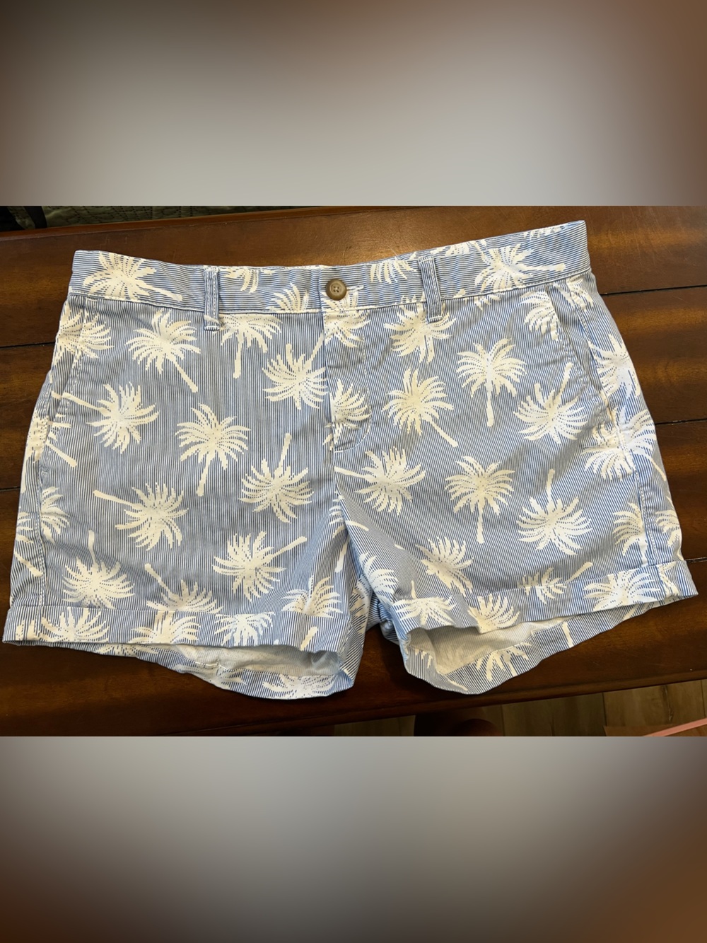 Gap Khakis Palm Tree Print 4” Chino Shorts Blue White Size 10
